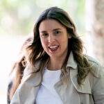 Irene Montero visita una exposición en el Museo del Traje 