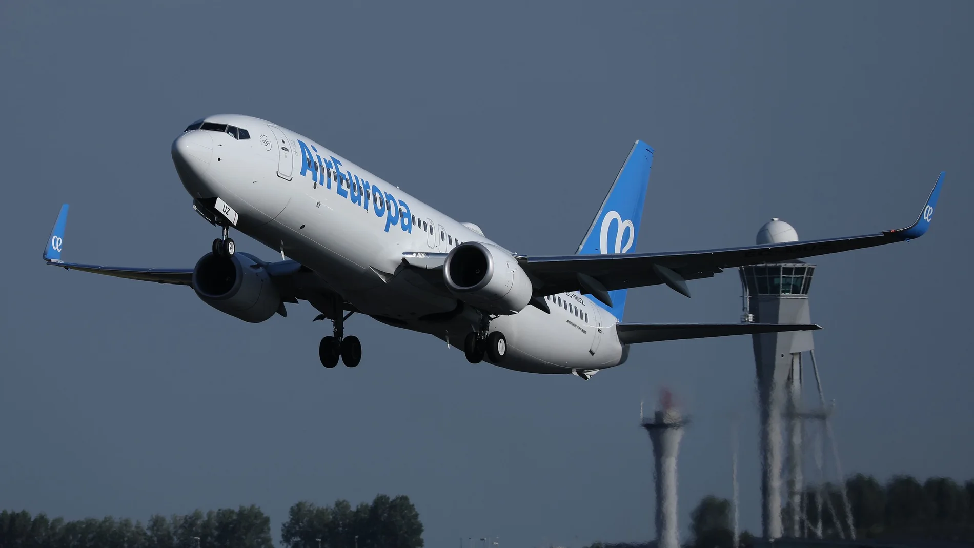 Air Europa Express Embraer jet.