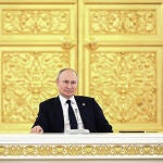 Ucrania.- Putin visita por sorpresa Jersón y Lugansk para evaluar la situación con altos cargos militares