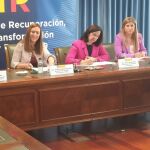 Virginia Barcones preside la reunión de la comisión local de seguridad para Villalar junto al alcalde, Luis Alonso y la subdelegada Alicia Villar, entre otros