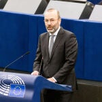 El presidente del PPE avala al PP en su gestión de Doñana y dice a Bruselas que la ley de regadíos respeta al TJUE