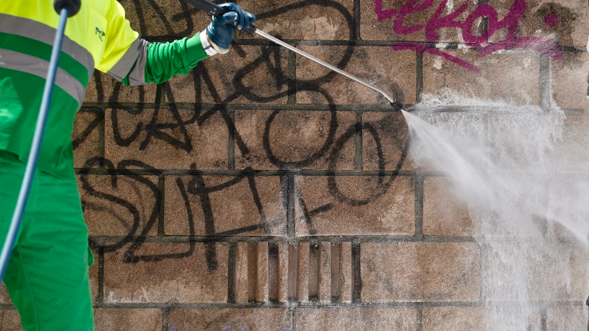 Limpieza de grafitis