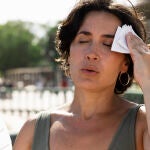 Este fármaco acaba con los sofocos de la menopausia: adiós a los calores