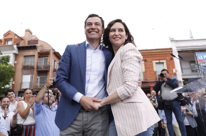 Mitin del PP en Fuenlabrada con Isabel Diaz Ayuso y Juanma Moreno Bonilla. © Jesús G. Feria. Mitin del PP en Fuenlabrada con Isabel Diaz Ayuso y Juanma Moreno Bonilla. © Jesús G. Feria.