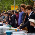 Sant Jordi.- Los libreros catalanes subrayan que Sant Jordi "ha superado las expectativas"