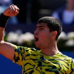 Alcaraz celebra un punto en la final del Barcelona Open Banc Sabadell