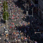 Corredores en la Maraton de Madrid © Alberto R. Roldán / Diario La Razón.