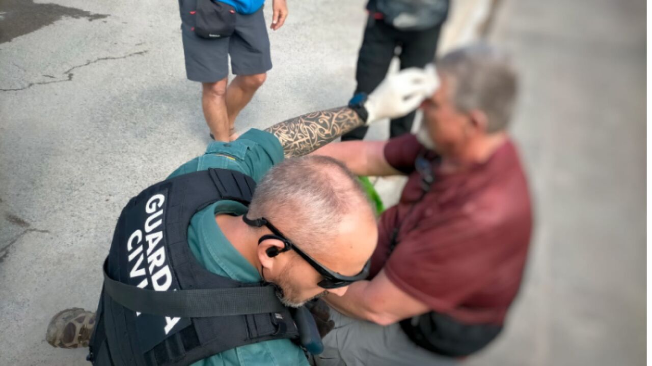 La Guardia Civil de Navarra auxilia a un peregrino estadounidense de 66 ...