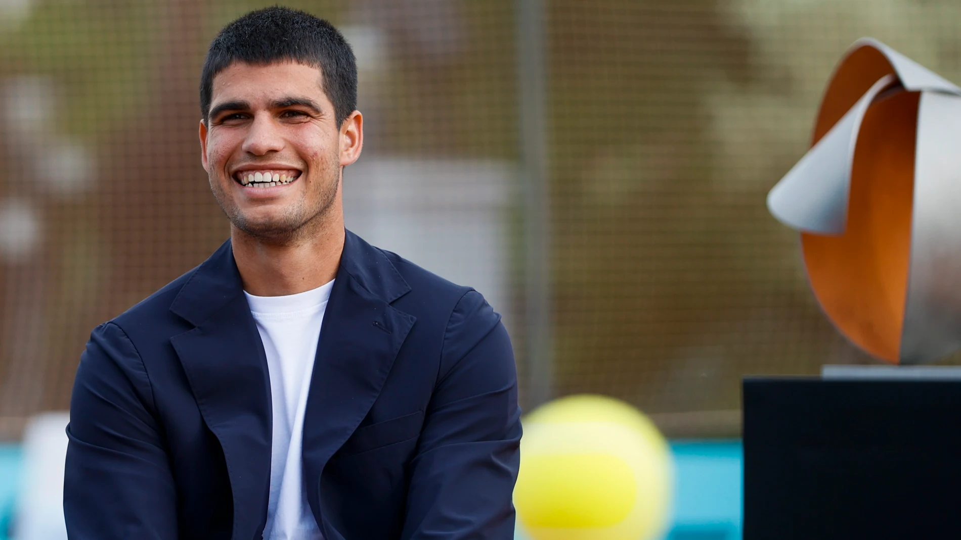 -FOTODELDÍA- MADRID, 24/04/2023.- El tenista Carlos Alcaraz, vigente campeón del torneo, interviene durante la presentación oficial del torneo de tenis Mutua Madrid Open que se celebra en las instalaciones de la Caja Mágica hasta el próximo 7 de mayo, este lunes en Madrid. EFE/ Mariscal