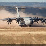 ¿Es el Airbus A-400M, la "bestia" del Ejército del Aire, el mejor avión de carga militar del mundo?