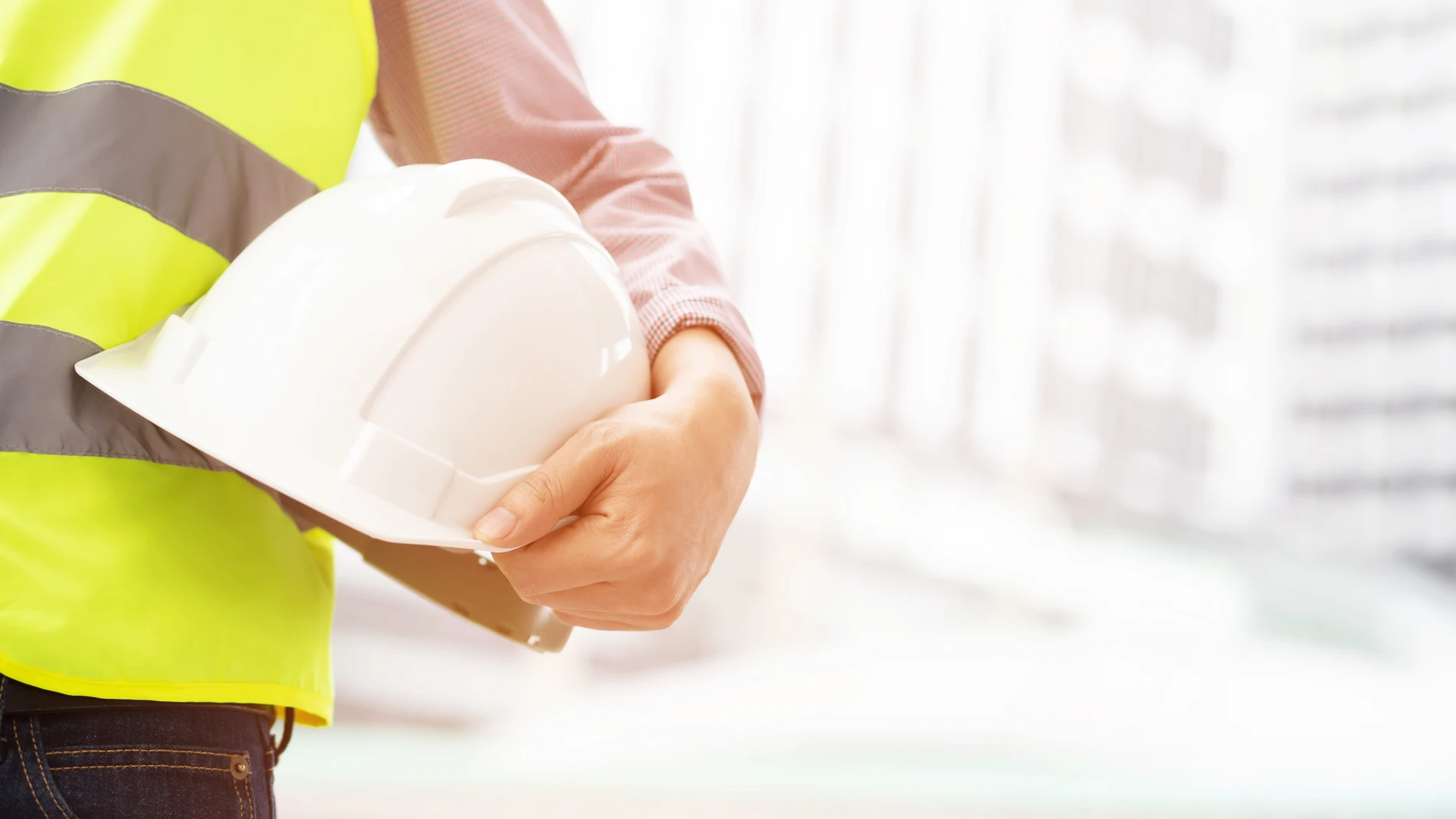 Casco de protección para obras de construcción