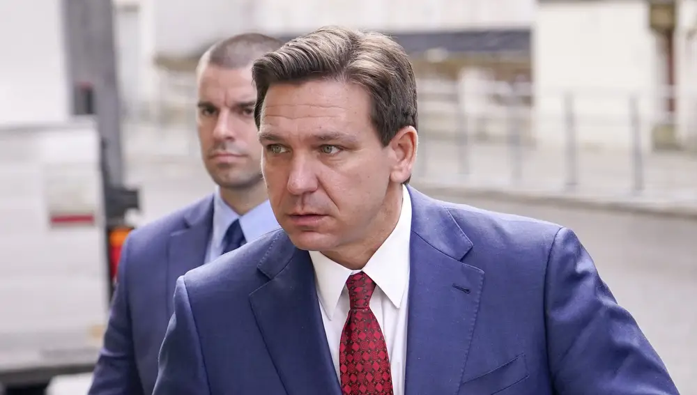 El gobernador de Florida, eñ republicano Ron DeSantis
