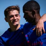Gavi y Dembélé, en un entrenamiento del Barcelona