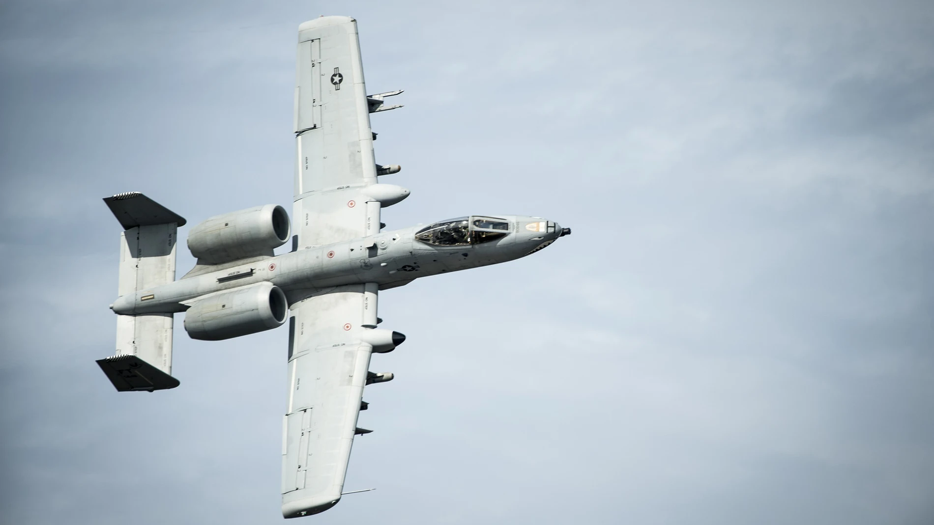 Imagen de un A-10 Thunderbolt II de la Fuerza Aérea de Estados Unidos