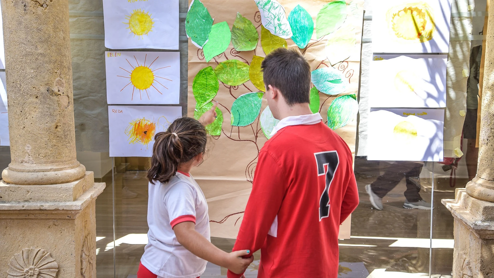 ANDALUCÍA.-Unicaja.- Más de 600 niños y mayores se beneficiarán de los talleres de arteterapia de la Fundación Unicaja
