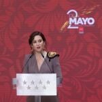 La presidenta de la Comunidad y candidata del PP a la reelección, Isabel Díaz Ayuso, interviene durante la ceremonia de imposición de Medallas de la Comunidad de Madrid y condecoraciones de la Orden del Dos de Mayo, con motivo del Día de la Comunidad de Madrid, en la Real Casa de Correos.