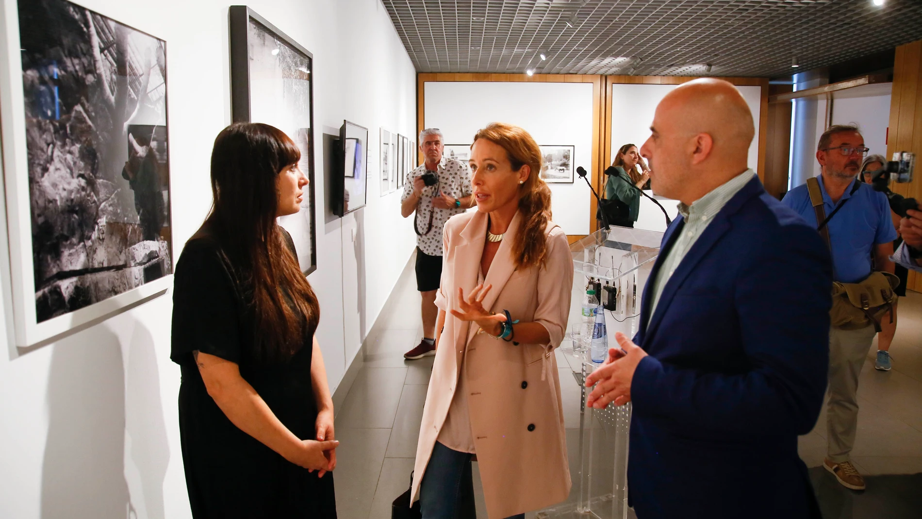 Inauguración de la exposición "Zoocosis"