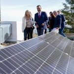 La consejera de Desarrollo Educativo, Patricia del Pozo, visita las obras de bioclimatización de un instituto en Los Palacios (Sevilla)