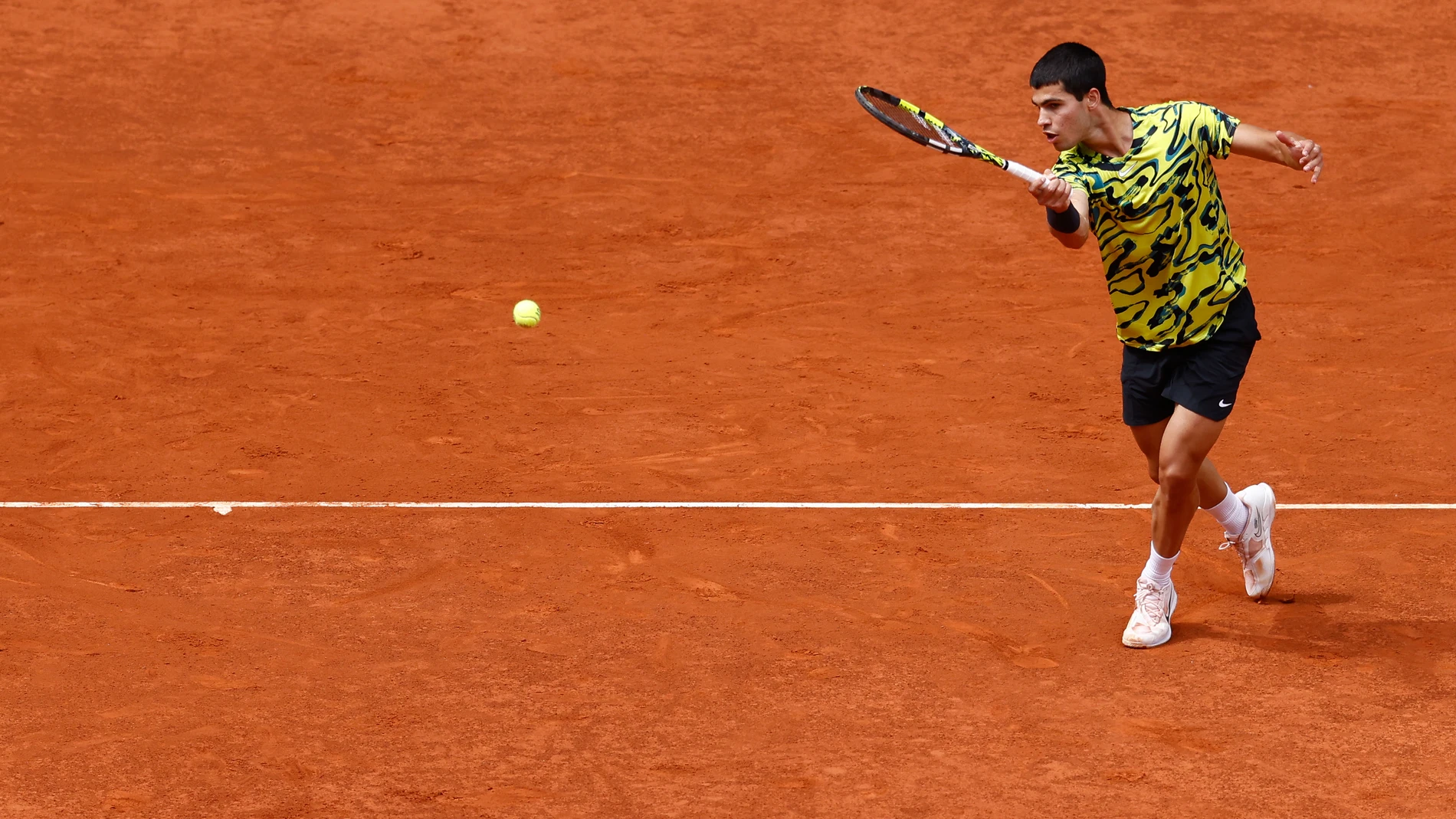 Carlos Alcaraz of Spain in action against Karen Khachanov of Russia during the Mutua Madrid Open 2023 celebrated at Caja Magica on May 03, 2023 in Madrid, Spain. Oscar J. Barroso / Afp7 03/05/2023 ONLY FOR USE IN SPAIN