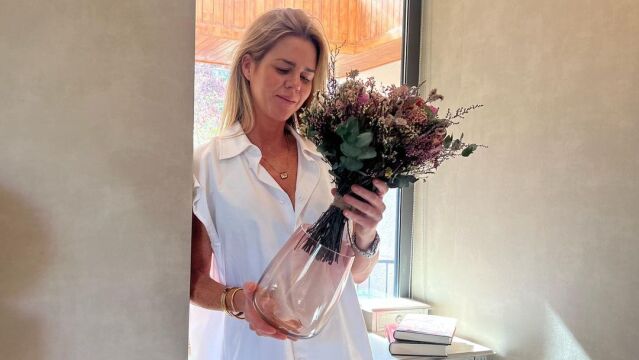 Amelia Bono con los jeans de la primavera.