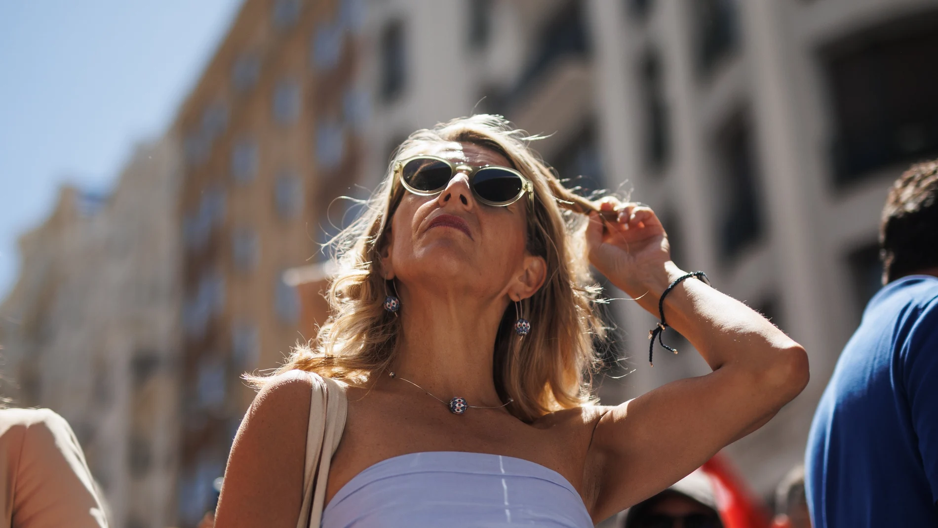 La vicepresidenta y ministra de Trabajo y Economía Social, Yolanda Díaz, durante la marcha por el Día Internacional de los Trabajadores, a 1 de mayo de 2023, en Madrid (España).