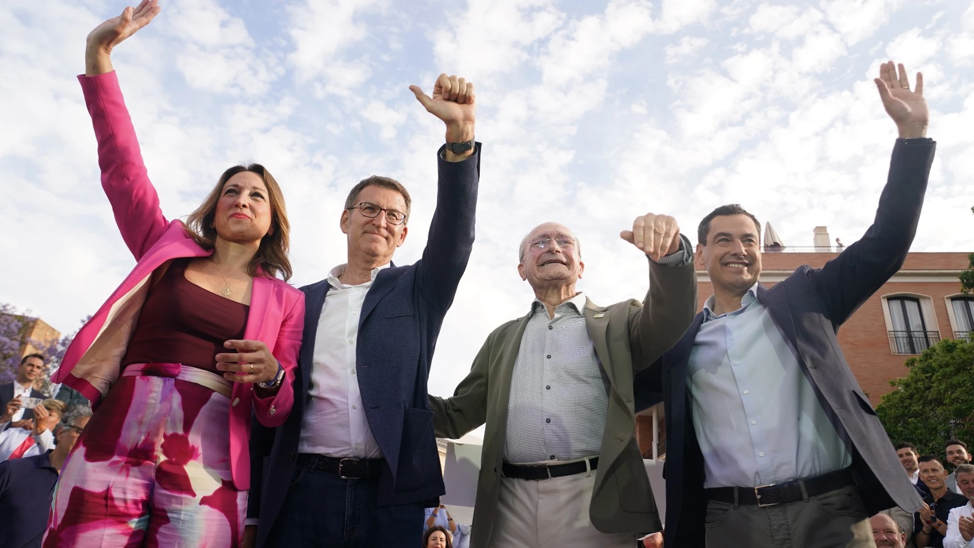 Los dirigentes del PP en el acto con De la Torre