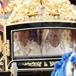 Camila Parker en la coronación de Carlos III. 