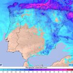 Giro meteorológico radical en España: del calor a las tormentas y la nieve 