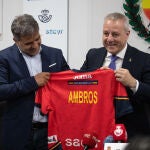 Real Federación Española de Balonmano presenta al nuevo seleccionador nacional femenino