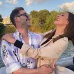 El diseñador Cristo Báñez y Eva González