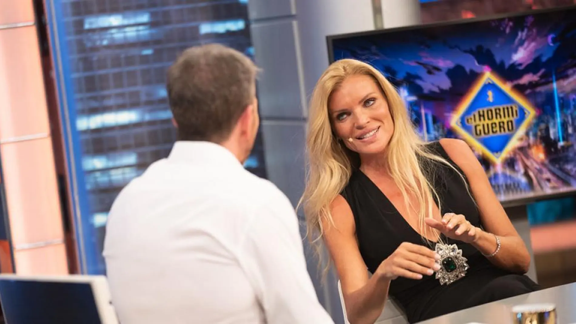 Esther Cañadas cuentan en 'El Hormiguero' las penalidades que tuvo que pasar para ser modelo