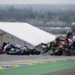 Álex Márquez y Marini se caen en Le Mans