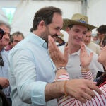 Paco Núñez asiste a la romería de San Isidro en Miguel Esteban (Toledo)