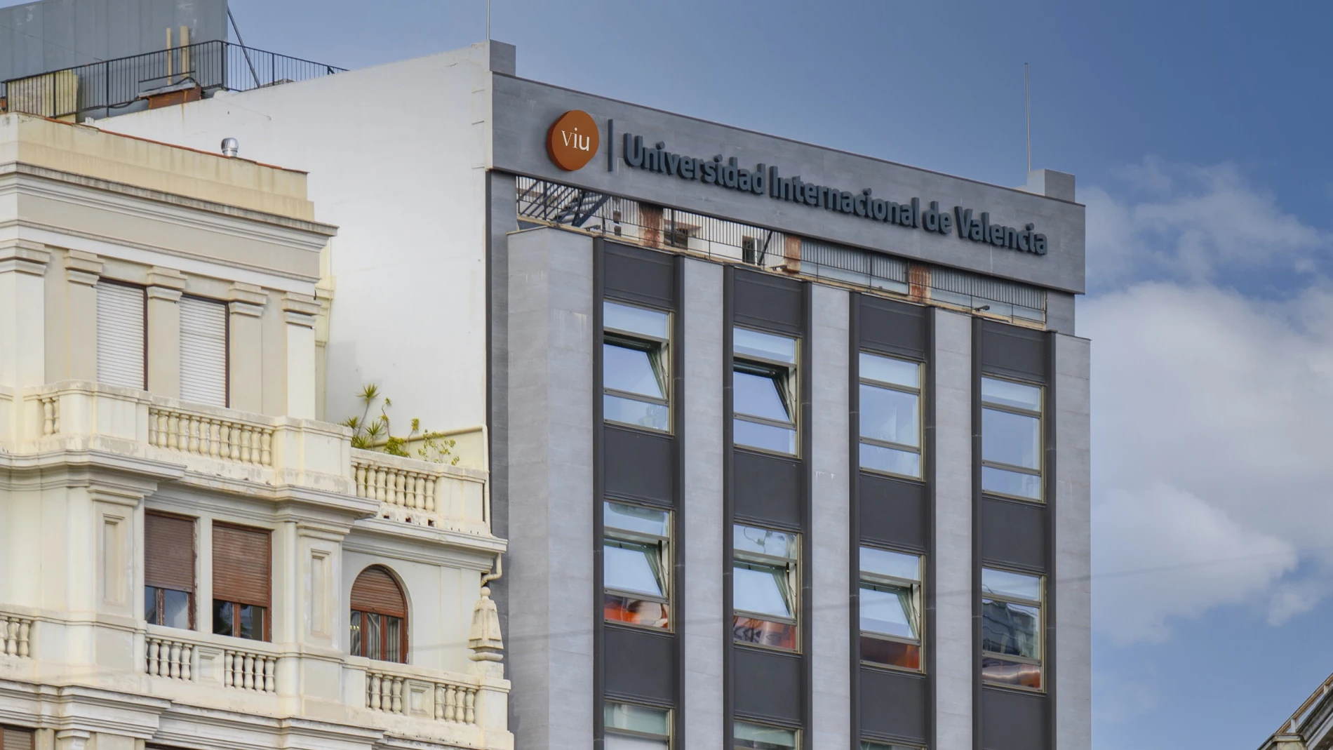 La Universidad VIU nace con la vocación de llevar una educación universitaria de excelencia a todos quienes la buscaran, sin importar su momento vital o ubicación geográfica.