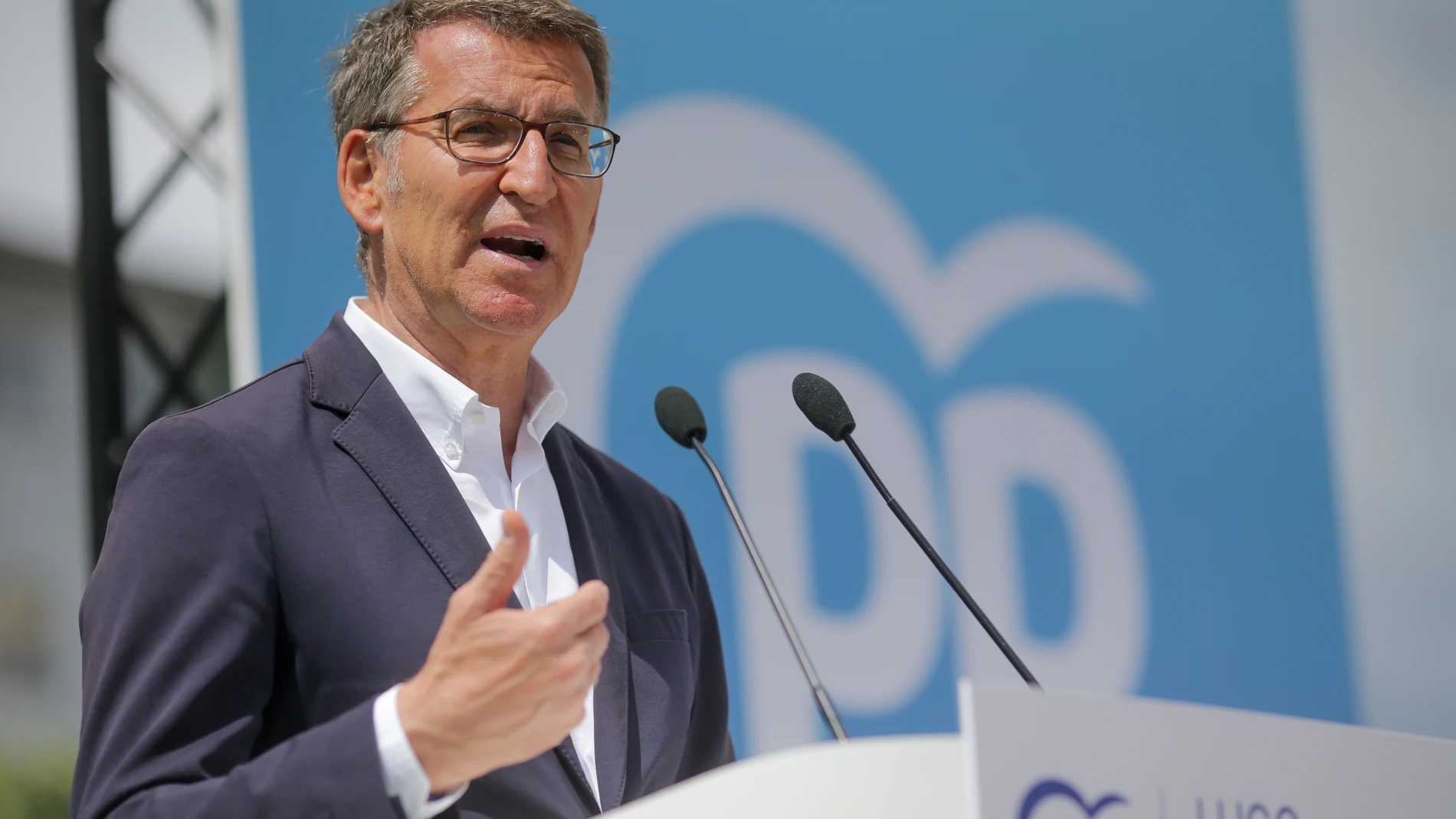 28M.- Feijóo ataca de nuevo a Sánchez con Bildu: "España no se arrodilla y no necesita a terroristas en sus listas"