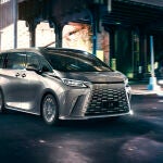 Lexus LM, el lujo del espacio