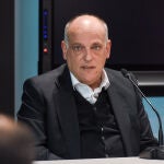 Fútbol.- Javier Tebas: "Es bueno para el FC Barcelona que siga Mateu Alemany"