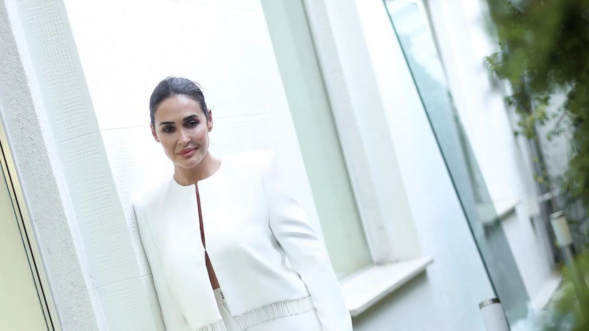 Vicky Martín Berrocal se viste de novia.