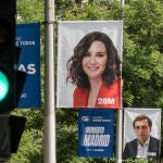 Carteles de campaña de Isabel Diaz Ayuso y Jose Luis Martinez-Almeida. David Jar
