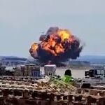 Explosión después de que el F-18 del Ejército del Aire se estrellase