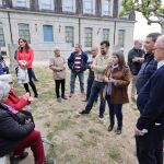 El secretario autonómico del PSOE, Luis Tudanca, visita la localidad abulense de Piedrahíta, junto al candidato del PSOE a la Alcaldía, José Ángel Blázquez, y al secretario general de los socialistas de Ávila, Jesús Caro