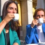 Rita Maestre y Mónica García, en una imagen del spot sobre el acto central del partido en la Plaza Mayor