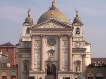 Bas&iacute;lica de Mar&iacute;a Auxiliadora en Tur&iacute;n