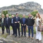El consejero de Medio Ambiente, Vivienda y Ordenación del Territorio, Juan Carlos Suárez-Quiñones, visita la Casa del Parque Natural Montes Obarenes-San Zadornil 'La Metrópoli Verde