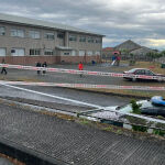 El coche acabó en el patio de un colegio en Ferreira de Pantón
