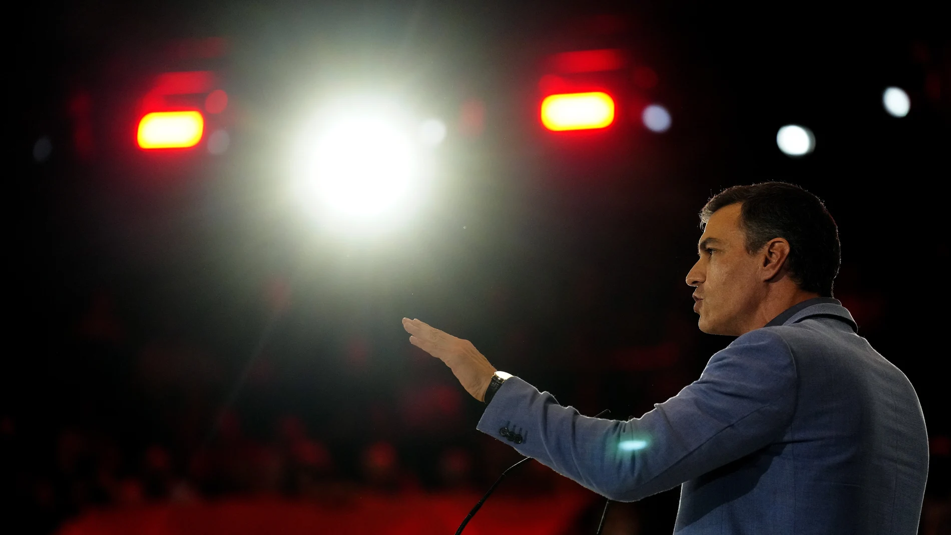 El presidente del Gobierno, Pedro Sánchez, durante el acto de cierre de campaña de las elecciones del 28M que los socialistas celebran esta tarde en Barcelona.