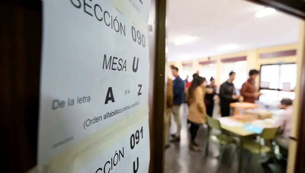 Votaciones en los colegios electorales