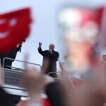 Erdogan addresses supporters in Istanbul