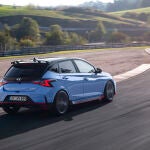 El coche del Mundial aparcado en el garaje