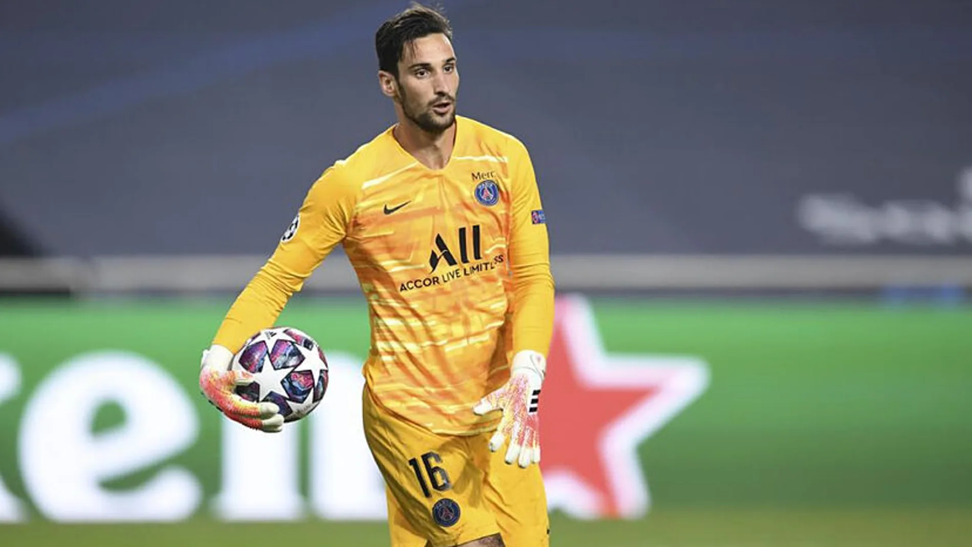 El portero Sergio Rico